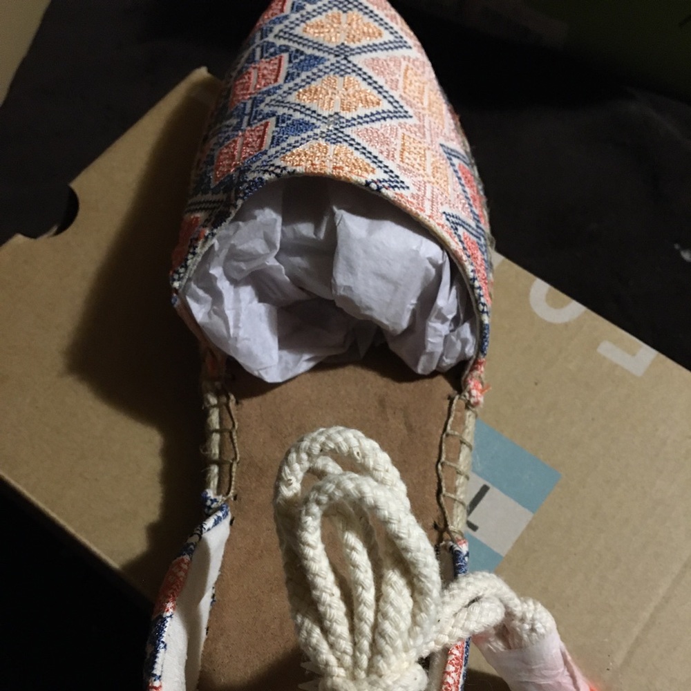 Toms sandals - Picture 3 of 9